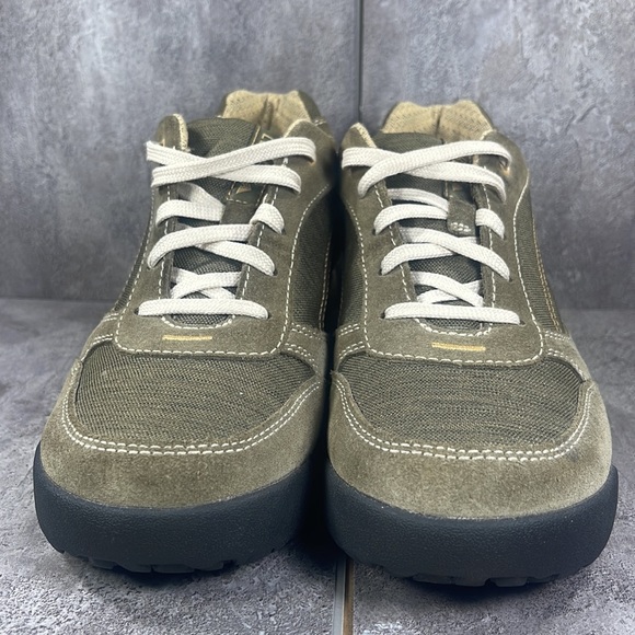LL Bean Womens Lace Up Round Toe Olive Green Shoes Size 7.5 Sport Oxford - Picture 2 of 9